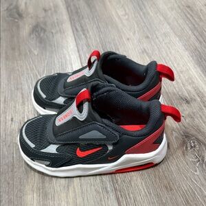 Nike Kids Black and Red Slip-On Sneakers